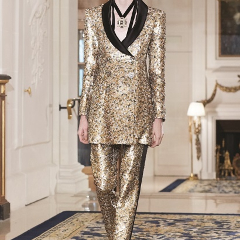 أزياء من دار Gucci