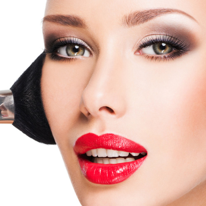 بعيداً عن البوتكس اجعلي خدودك منتفخة بـ3 خطوات