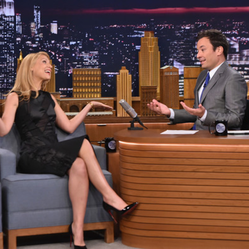 بالصور: كلير دينز تظهر في برنامج The Tonight Show