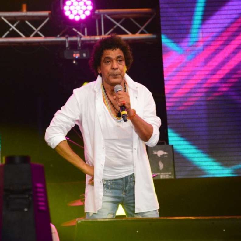 محمد منير