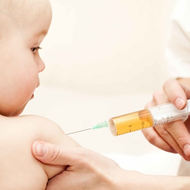 التطبيق الجديد يساعد الأباء في معرفة المواعيد المحددة لتطعيمات الأبناء