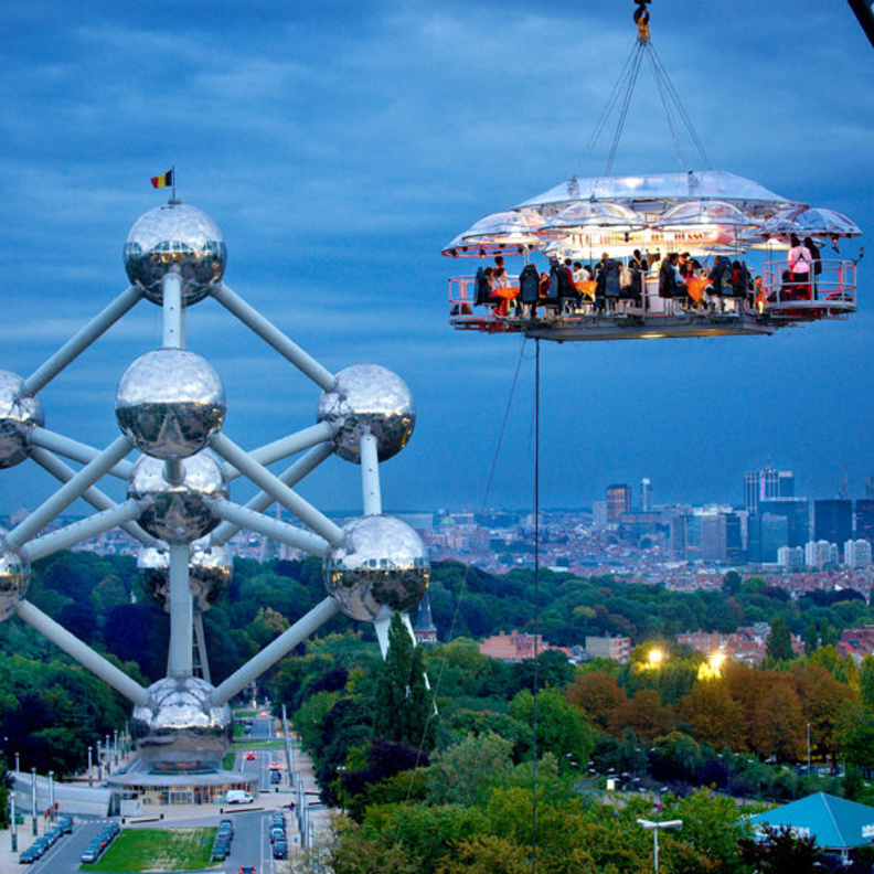 Dinner in the sky في بلجيكا