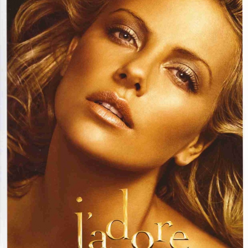 مقابلة حصرية معCharlize Theron  سفيرة عطر J’adore Dior