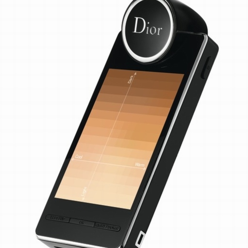Dior SHADE ANALYZER