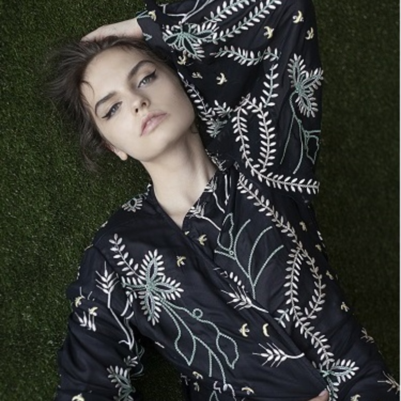 "اندماج" تُطلق مجموعة من العباءات خصيصاً للعيد