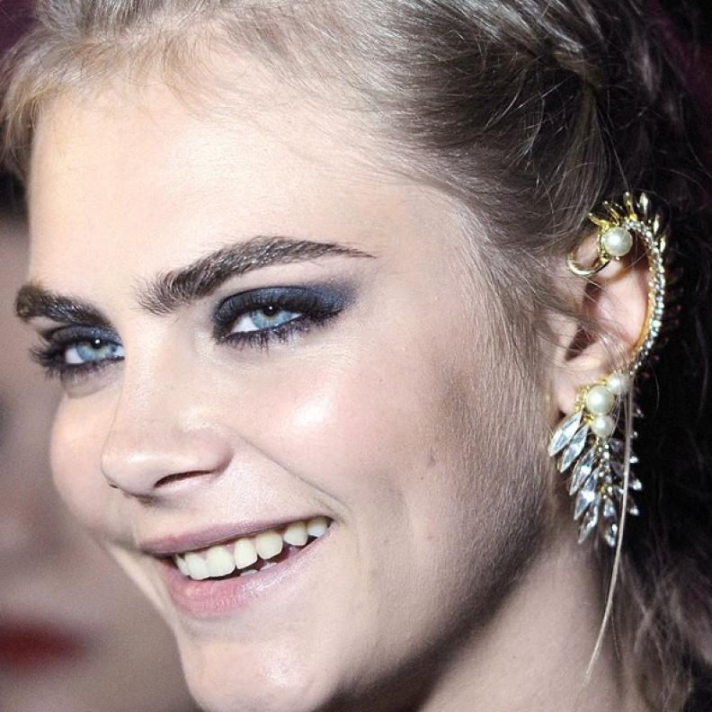  Earcuffs كارا ديليفين بالـ