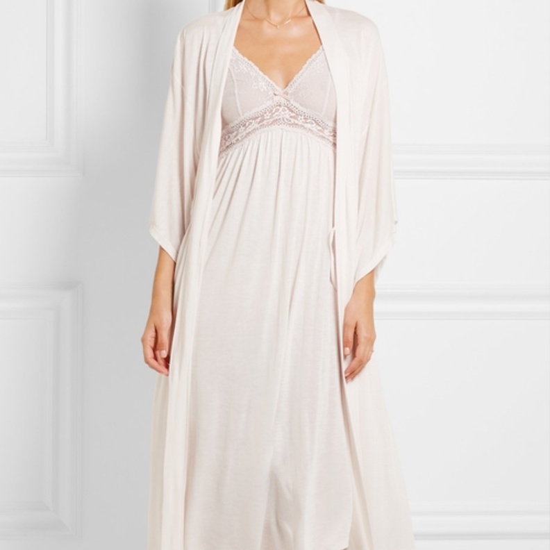 Eberjey  قميص نوم مع روب ناعم للعروس من