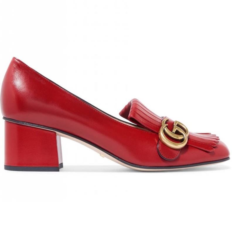 اكسسوارت باللون الأحمر اختاريها لأناقة جريئة ولافتة