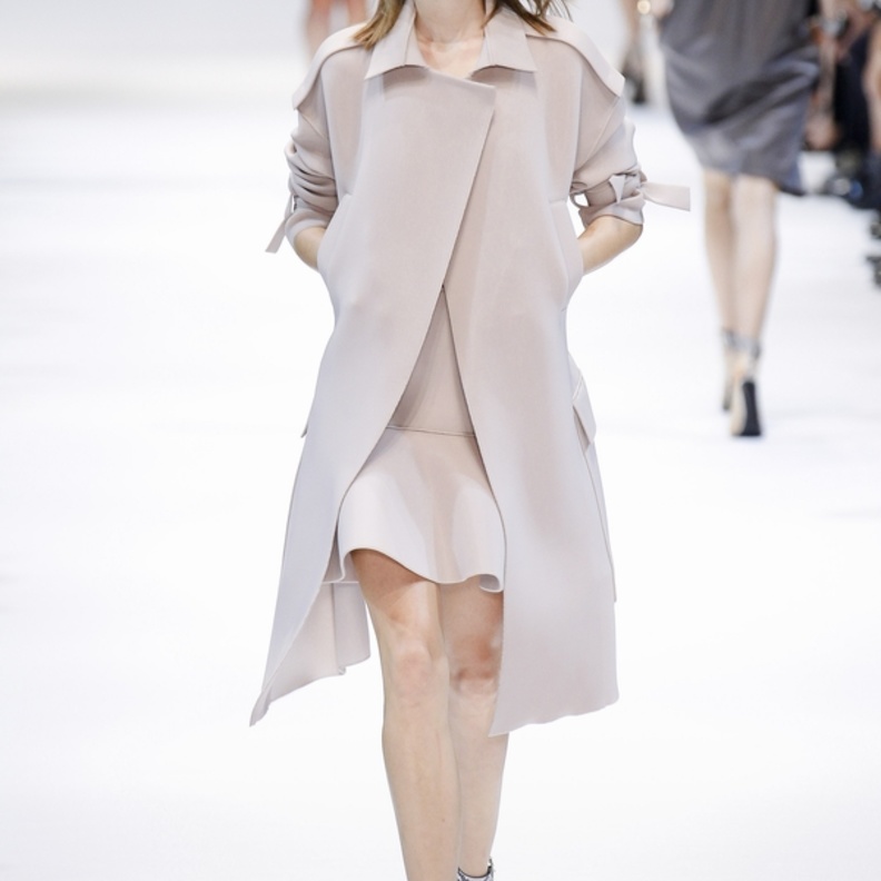 Guy Laroche إطلالة من