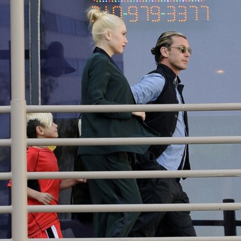 بالصور: Gwen Stefani تصطحب أسرتها لتناول الآيس كريم