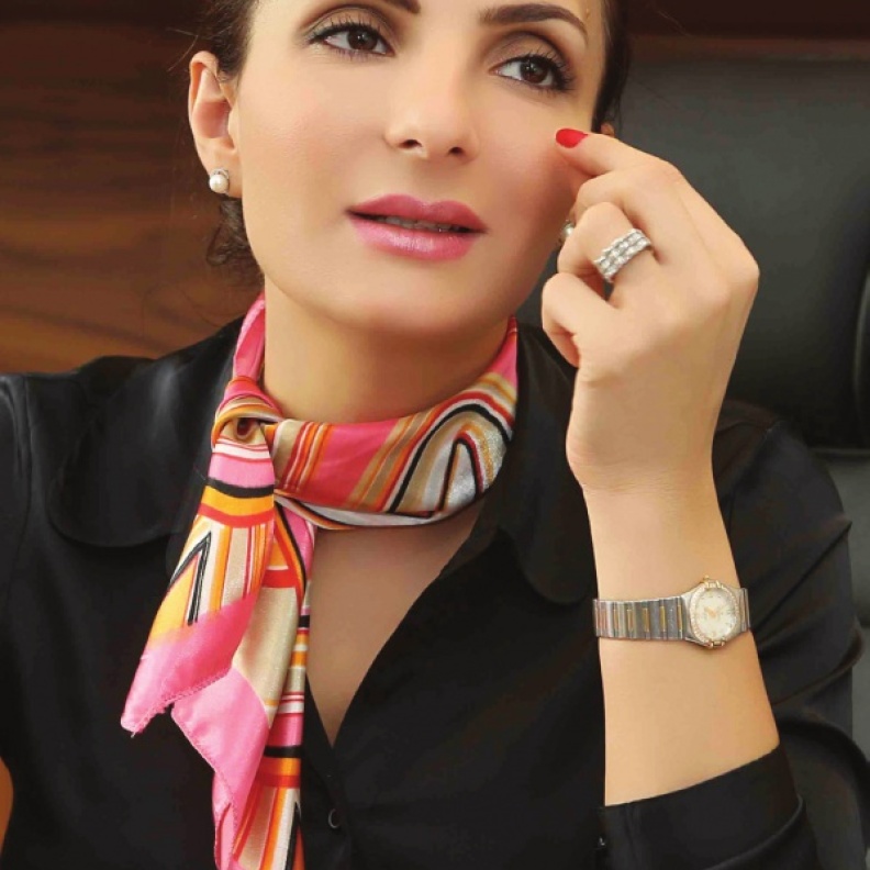 د . سيما طنوس مديرة مركز ديرمالاين للتجميل والعلاج بالليزر