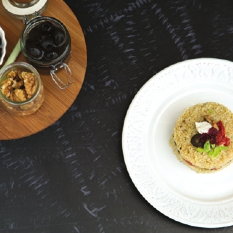 "هي" تحاور سيدة الأعمال الخليجية الدكتورة شيماء نواف فواز