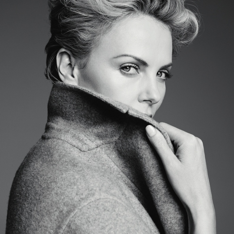 النجمة العالمية Charlize Theron  