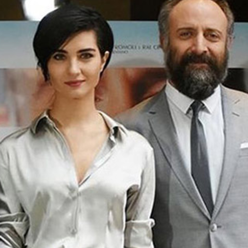 توبا بويوكستون تخرج عن صمتها بسبب مسلسل وطني انت