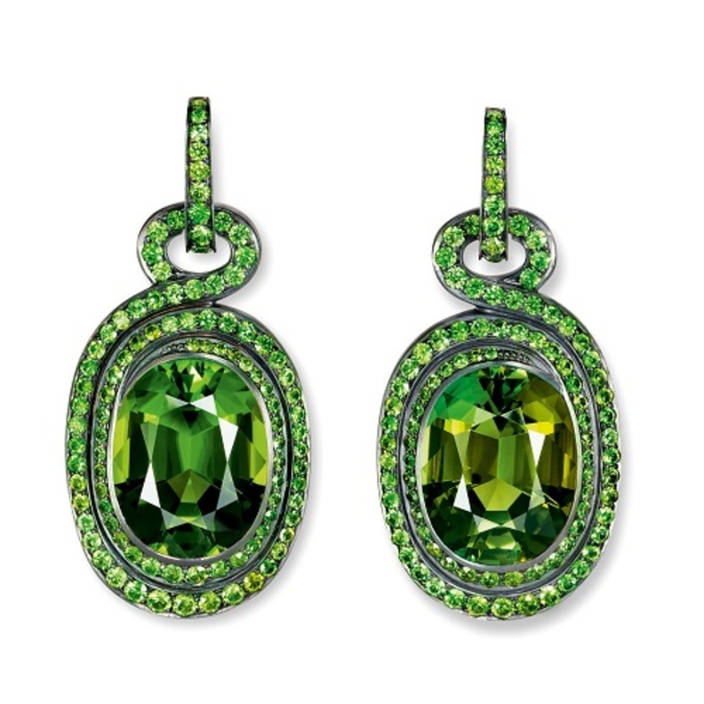 بروش مزين بحجر رويال ديمانتويد 