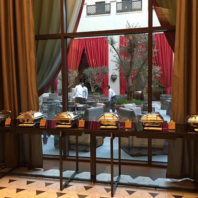 إفطار رمضاني بنكهة الأرابيسك في مطعم "بوليفارد كيتشن" داون تاون