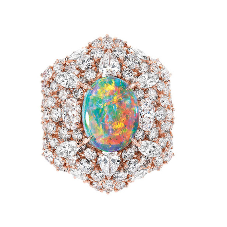 خاتم الماس و اوبال من مجوهرات Dior et d'Opales من ديور 