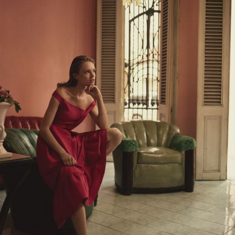 Net- A - Porter تطلق JET-A-PORTER المتخصص بأزياء الرحلات