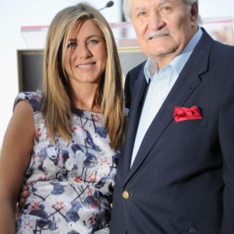 JOHN ANISTON وجينفر
