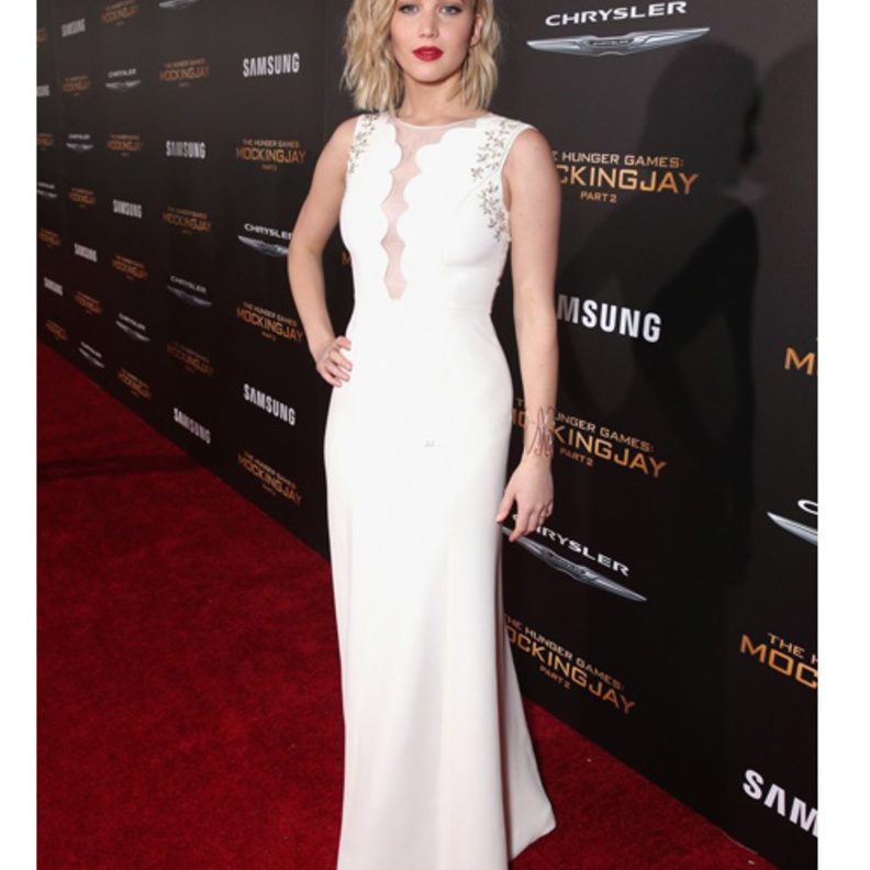 Willow Shields in Naeem Khan dress, Tamara Mellon shoes, and Bavna jewelry.