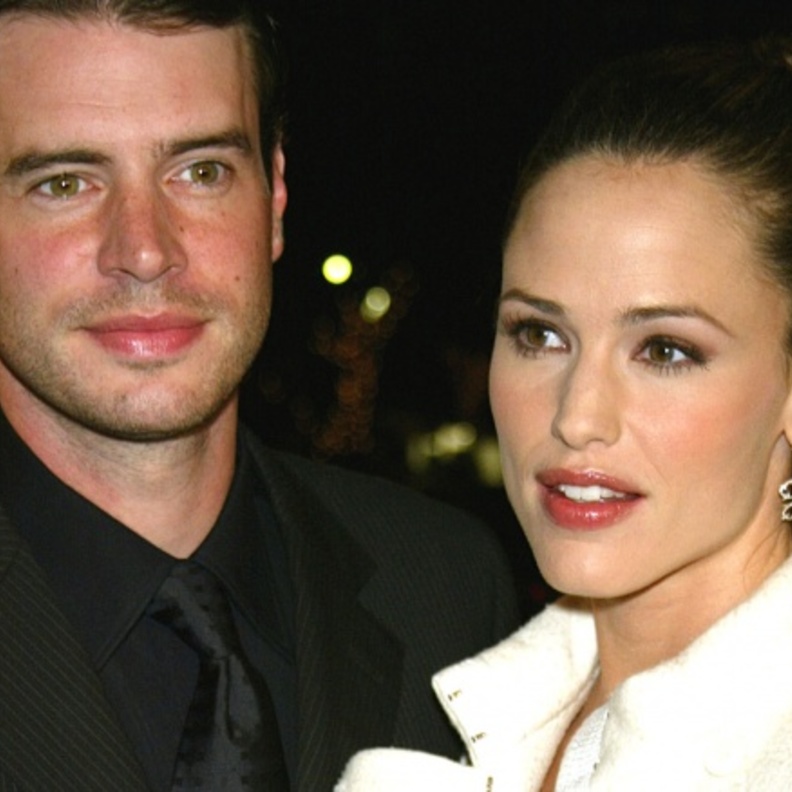 كريستين ستيوارت وروبرت ساندرز