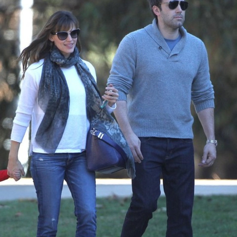 بالصور: بن أفليك في نزهة عائلية