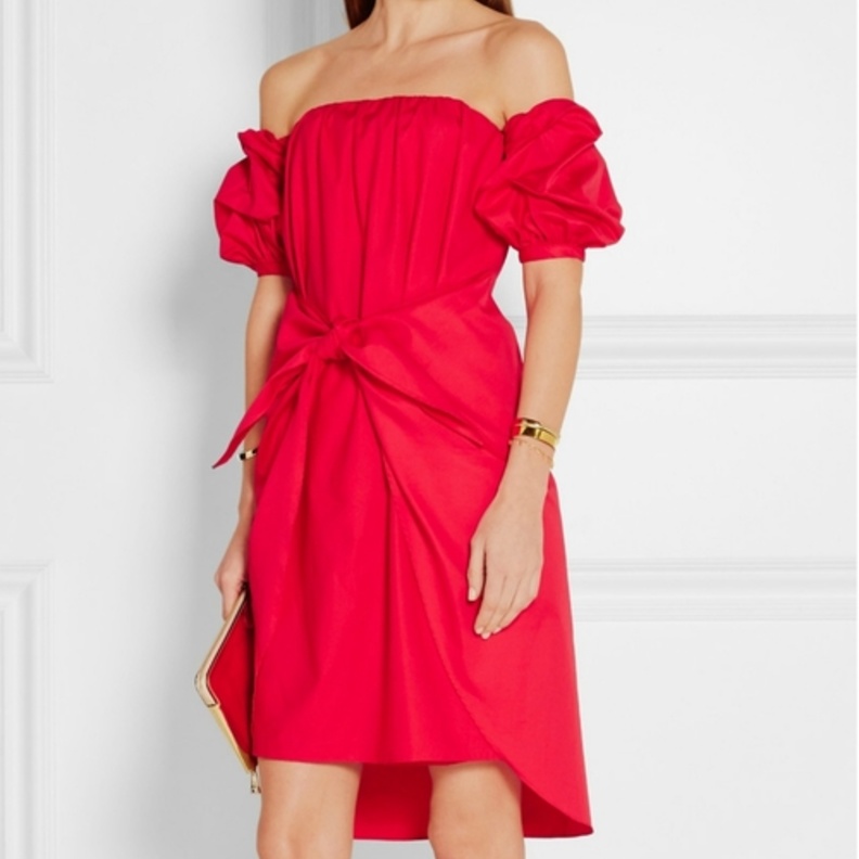 Johanna Ortiz فستان أحمر مكشوف الأكتاف من