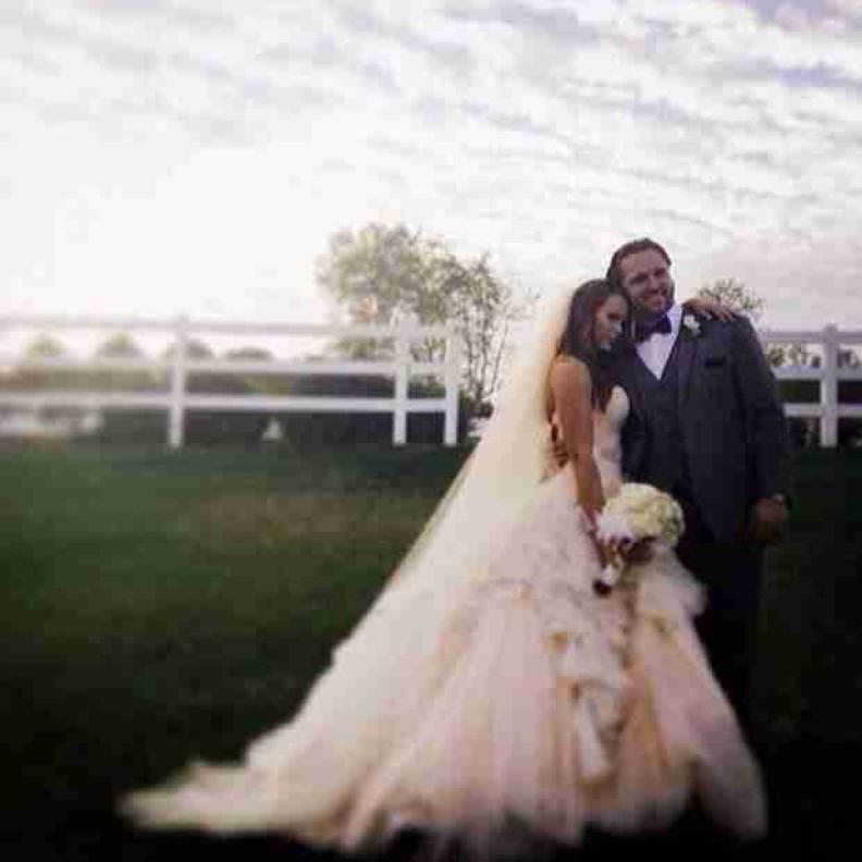 زواج كارا كيوغ من لاعب الـNFL كايل بوسورث