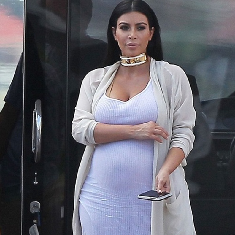  العائلة الشهيرة