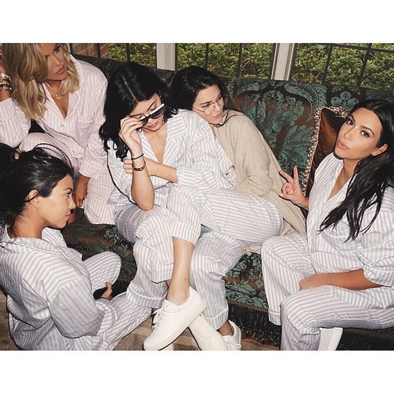 بالصور: بنات كارداشيان في حفلة Baby Shower