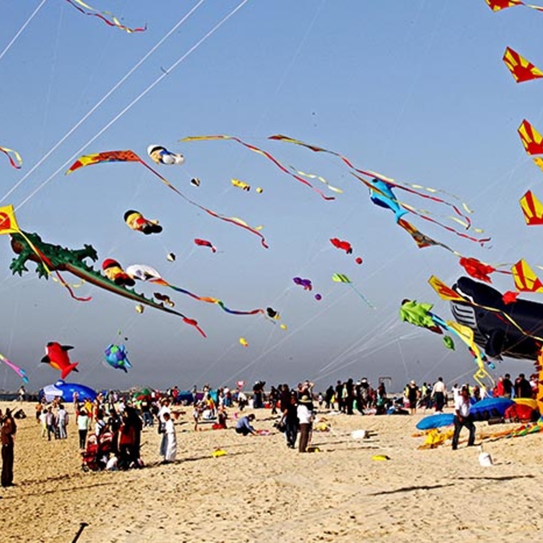 كايت بيتش.. ملاذكم الصيفي في دبي