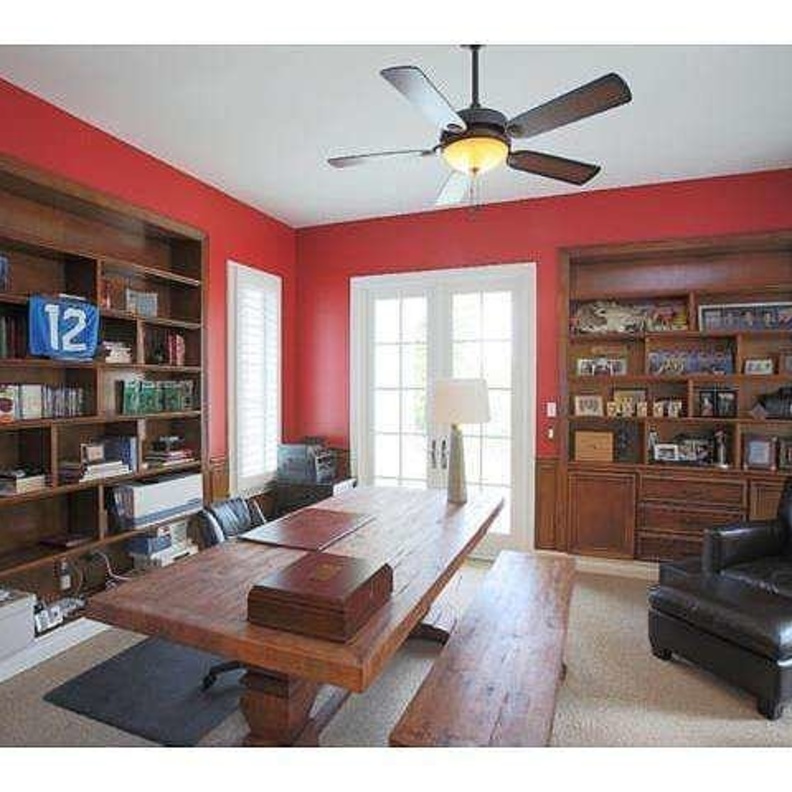 كايلي جينر تشتري منزلاً في كالاباساس 