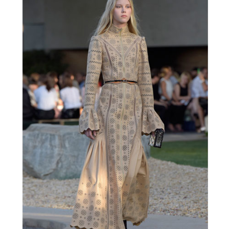 العصرية والفن المعماري عنوانا مجموعة  Louis Vuitton Cruise