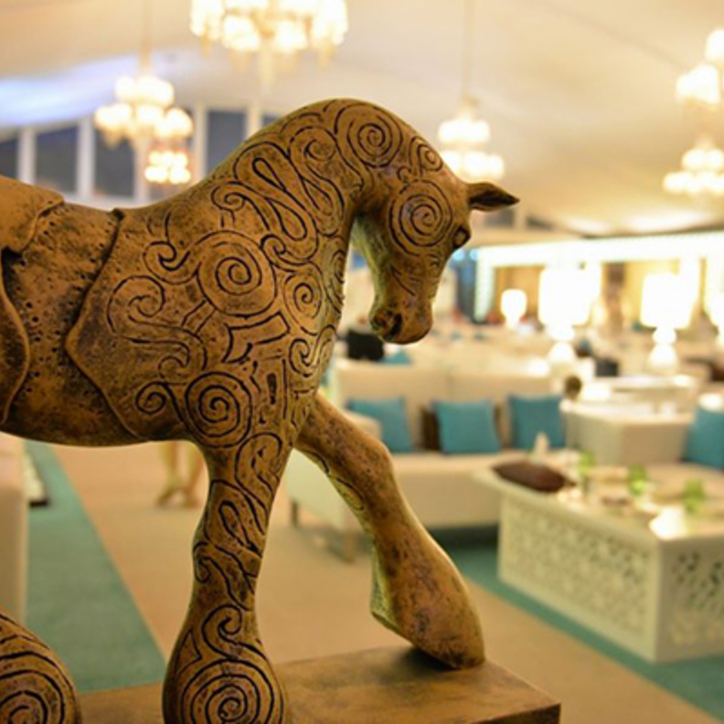 وليمة رمضانية لا مثيل لها في خيمة ماميمو في فندق الريتز كارلتون دبي