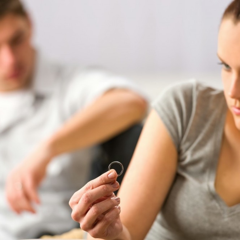 لا تسمحوا للارتباطات السابقة بتدمير حياتكم الزوجية