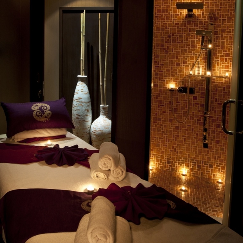 وداعا لآلام الظهر مع Lava Shell Massage من Tips & Toes