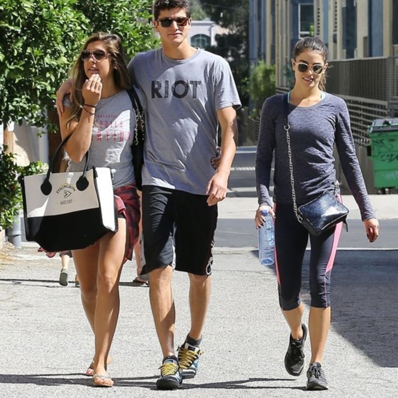 بالصور: نيكي ريد مع شقيقها ناثان