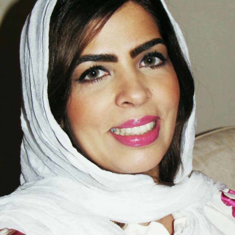 خبيرة المظهر نهى سندي.