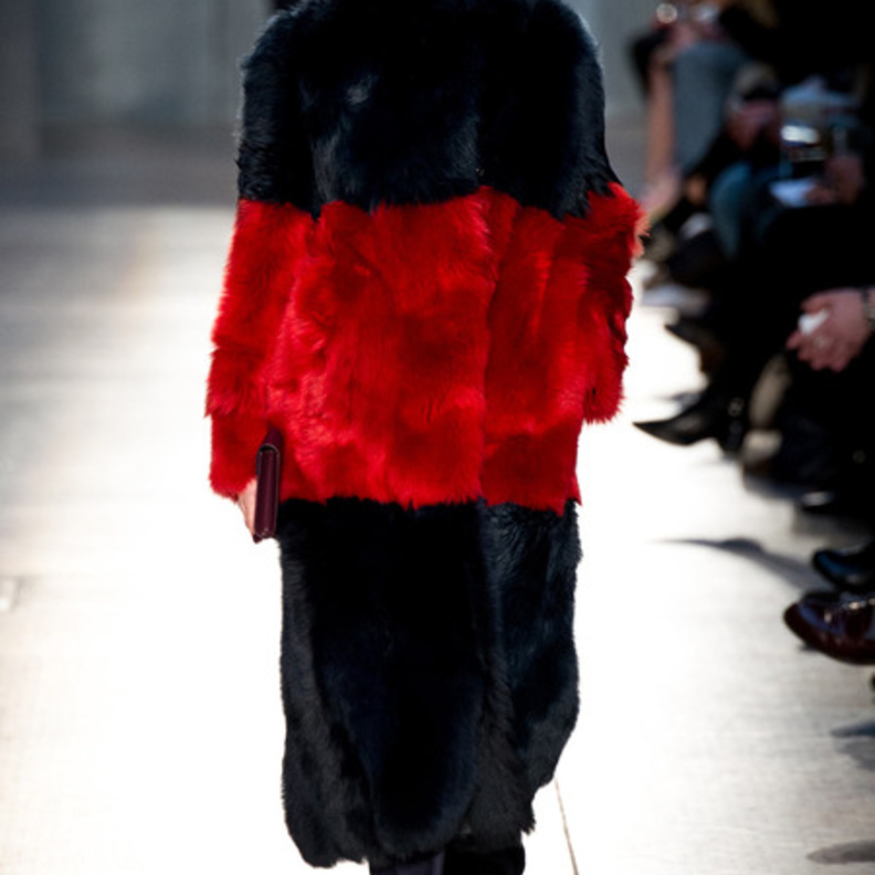  Paul Smithصيحة الفرو من