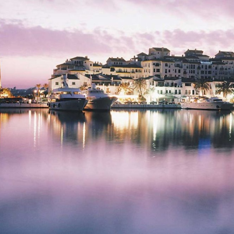 بورتو بانوس مقصد المشاهير والأثرياء