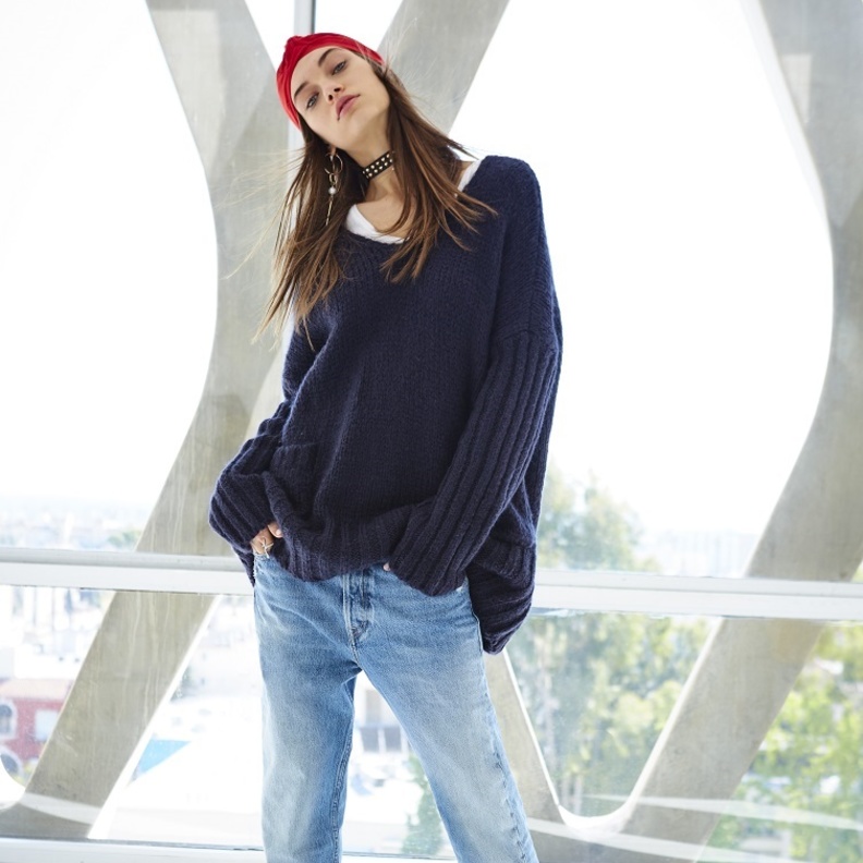 حقيبة باللون البرغندي