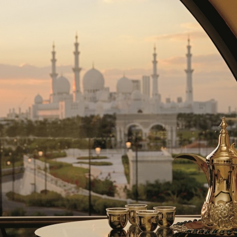 الريتز-كارلتون، غراند كانال، أبوظبي