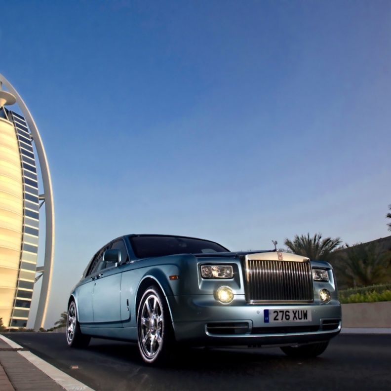 الإمارات .. موطن العلامات التجارية الفاخرة