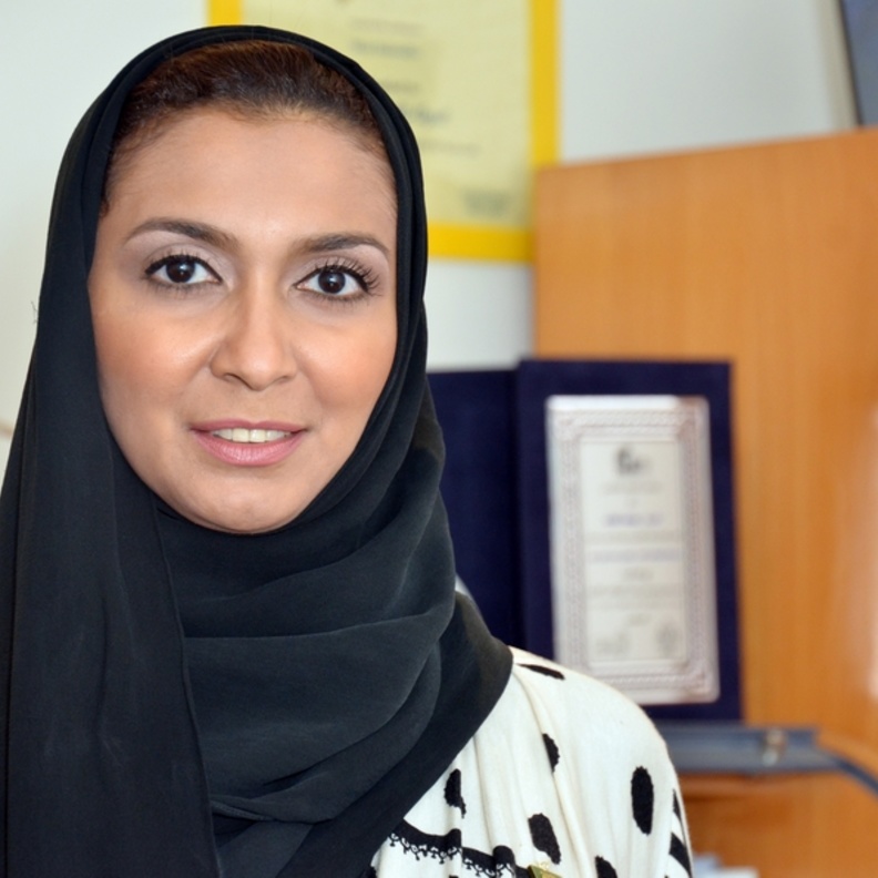 سارة العايد