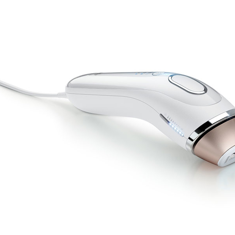 جهاز التخلص نهائياً من الشعر بتقنية الومضات الضوئية المكثفة Silk-expert IPL من Braun