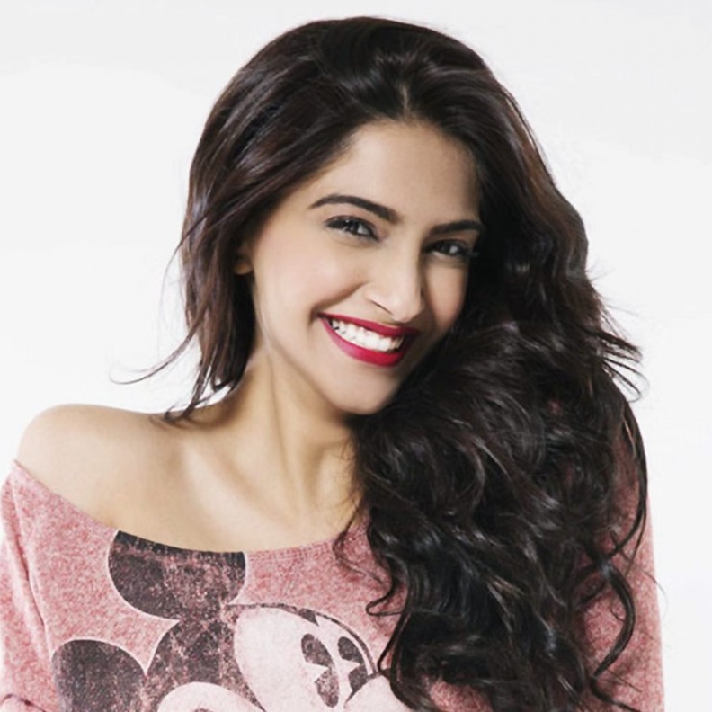 سونام كابور