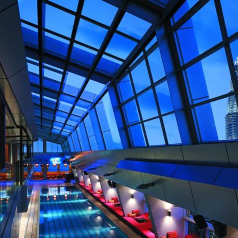 Traders Hotel في كوالالمبور