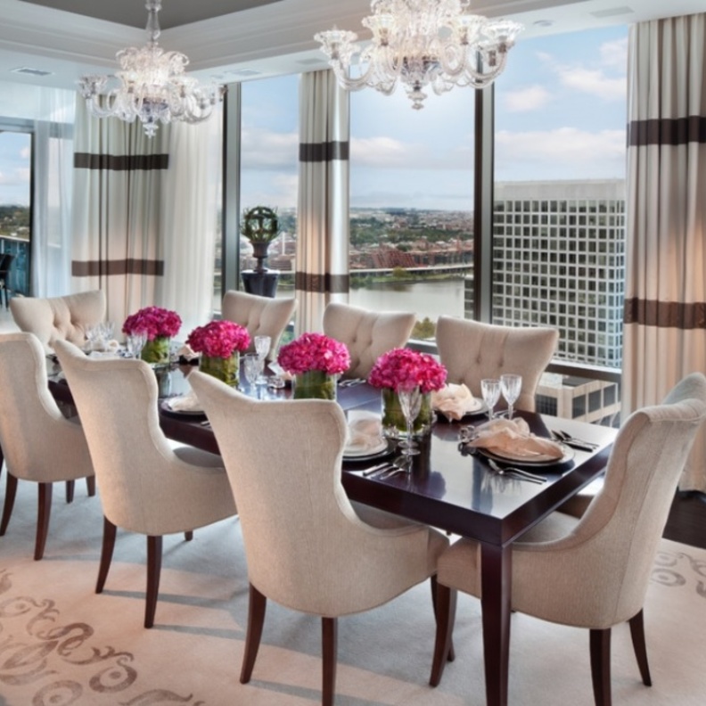 باقات الزهور المنزلية... بهجة وشذا 