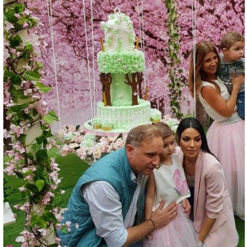 نادين نجيم احتفلت بعيد ميلاد ابنتها الرابع