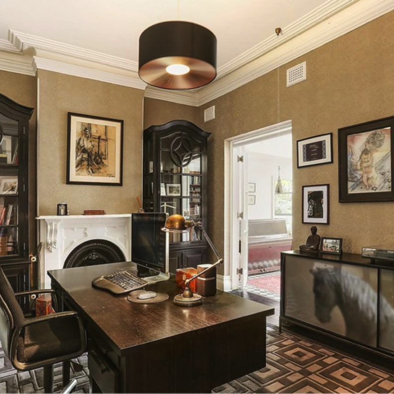 Write a screenplay in Hollywood-style glamour